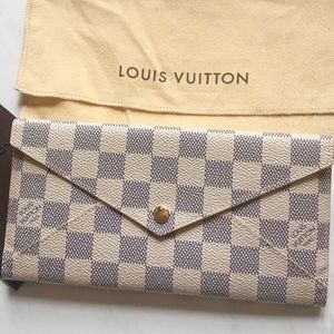 Authentic Louis Vuitton Leather clutch or wallet